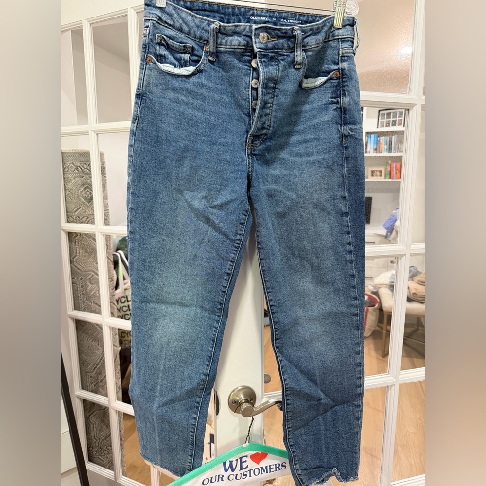 Old Navy Women’s OG Straight Jeans in Mid Blue Wash